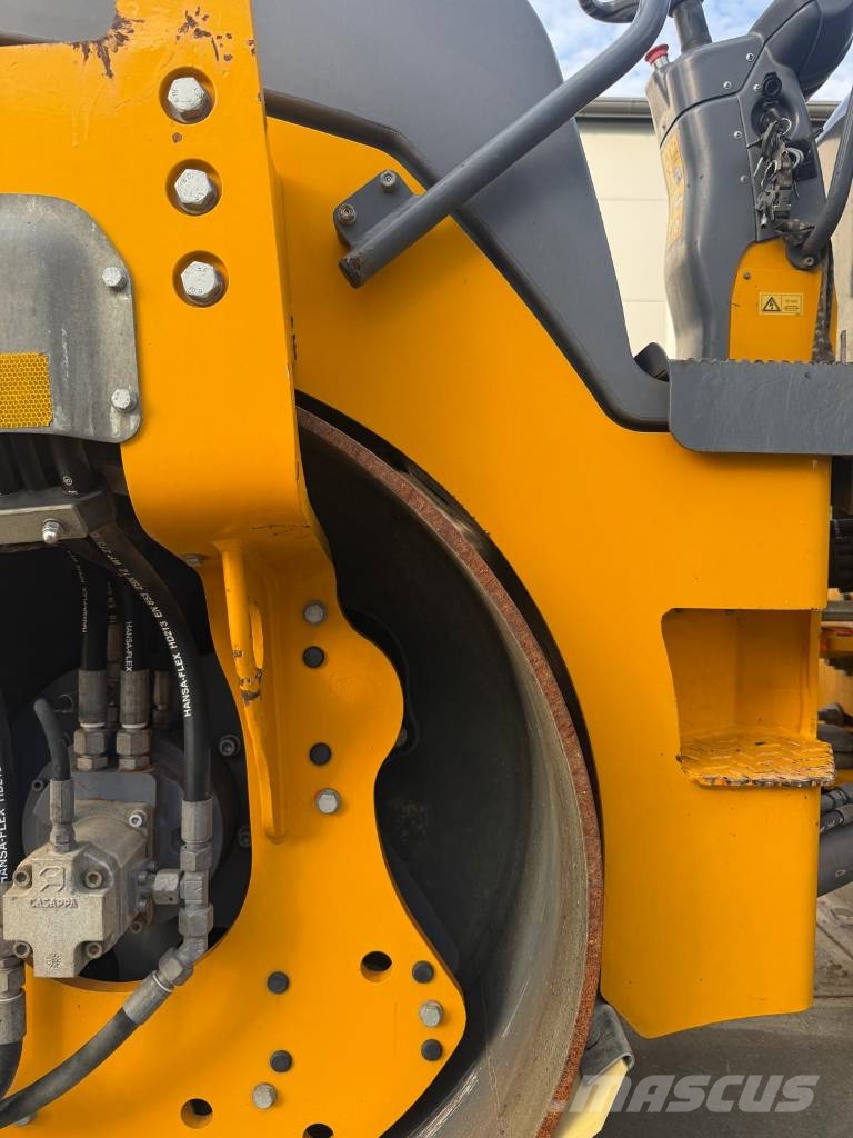 Hamm HD 14 VV Twin drum rollers