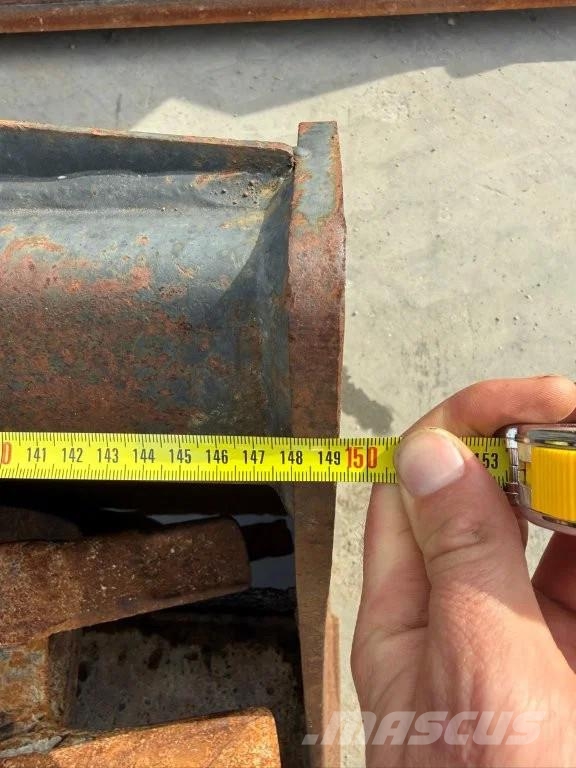 JCB 5CX Pro (4CX, 3CX) Kaivurikuormaajat
