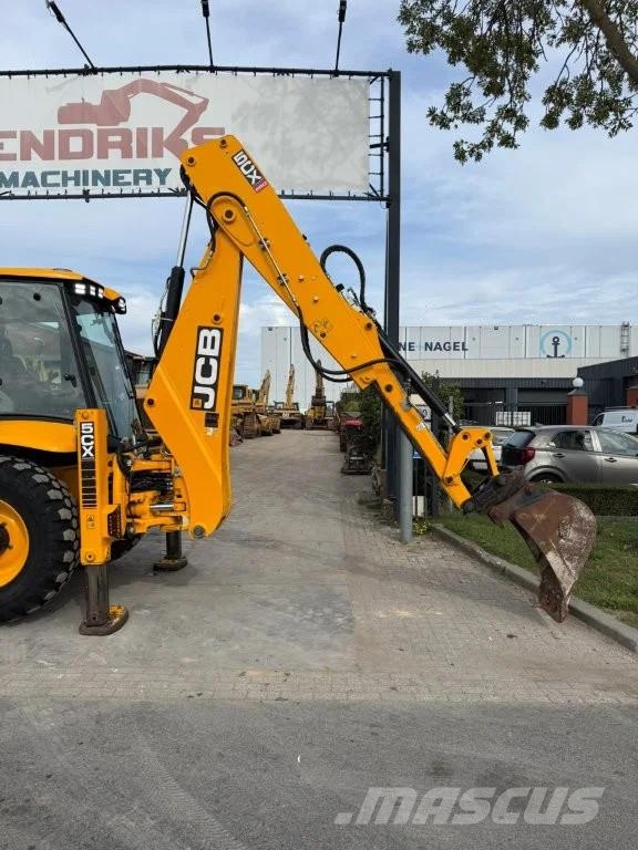JCB 5CX Pro (4CX, 3CX) Kaivurikuormaajat