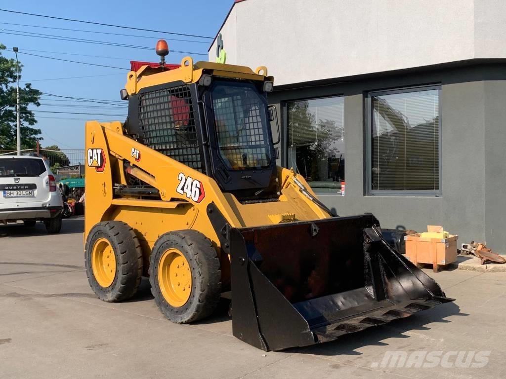 CAT 246 Kompaktrakodók