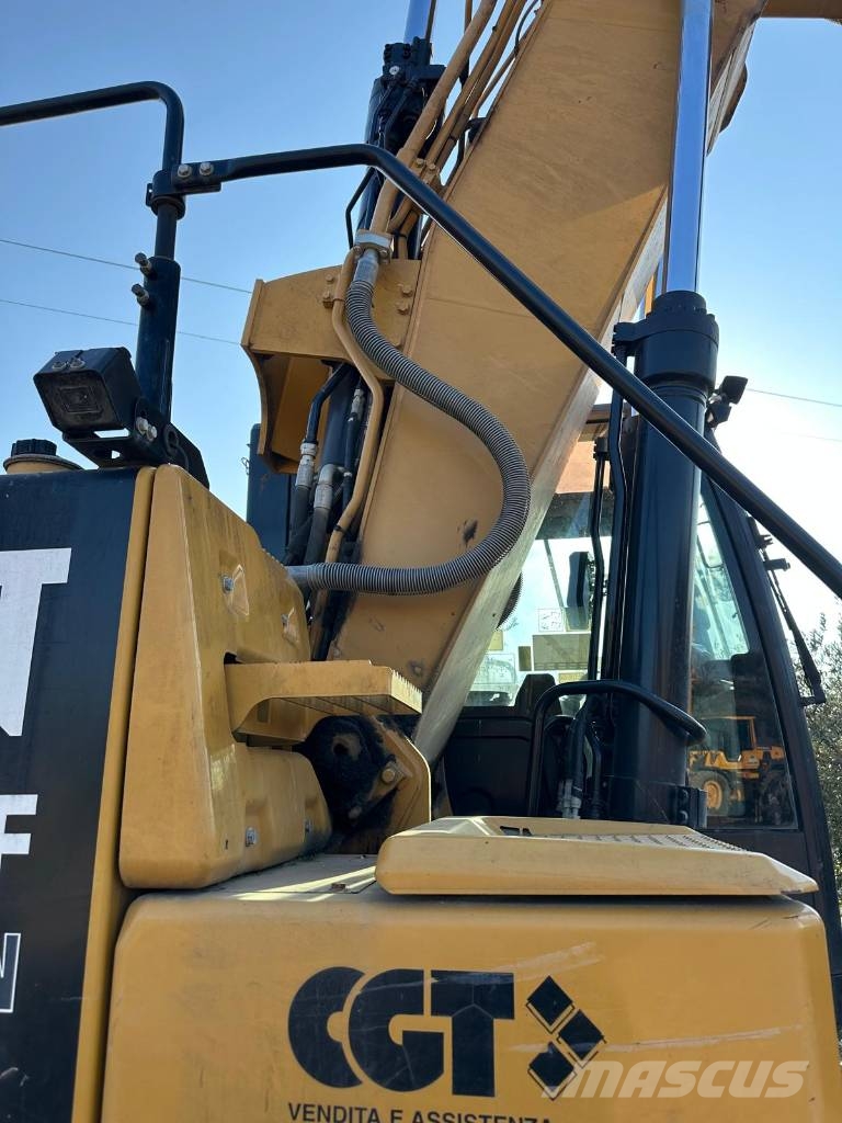 CAT 323FLN Rupsgraafmachines