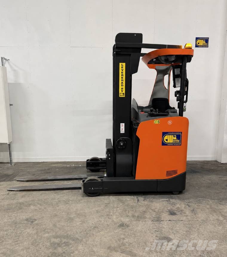 BT truck RRE140H Reach truck - depo içi istif araçları