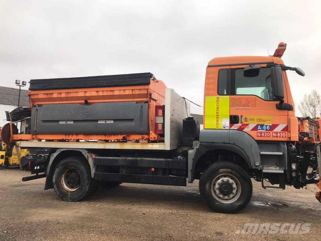 MAN TGS 18.320 Lastbil med lad/Flatbed