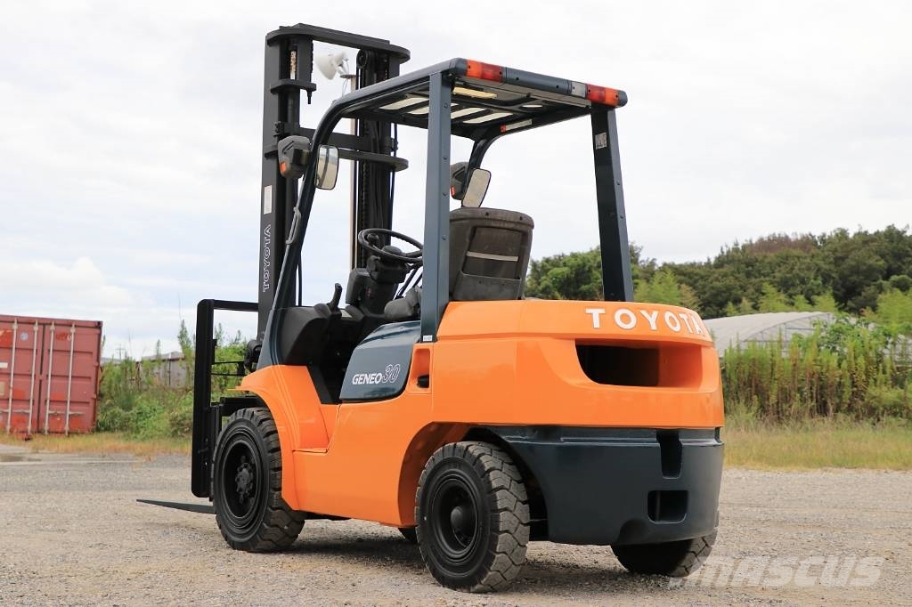Toyota 7 FD 30 디젤 지게차