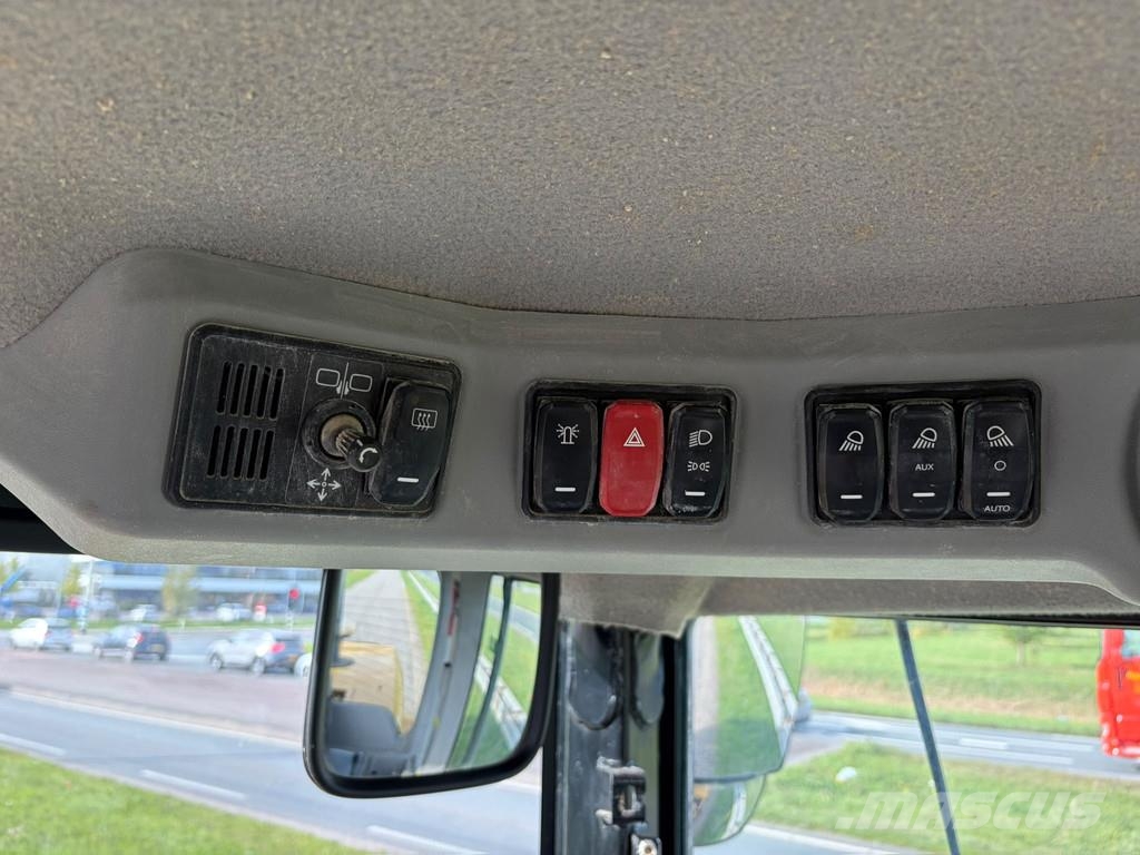 CAT 930M Kolesni nakladalci