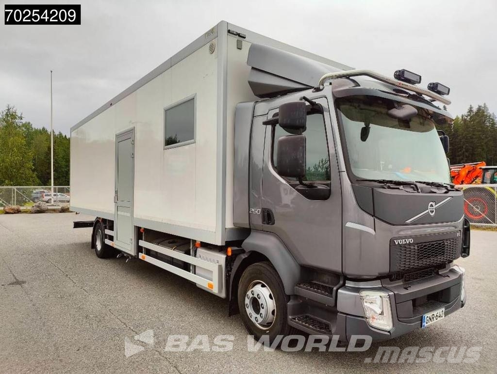 Volvo FL 250 4X2 14tonner Automatic Exhibition truck EUR Furgons