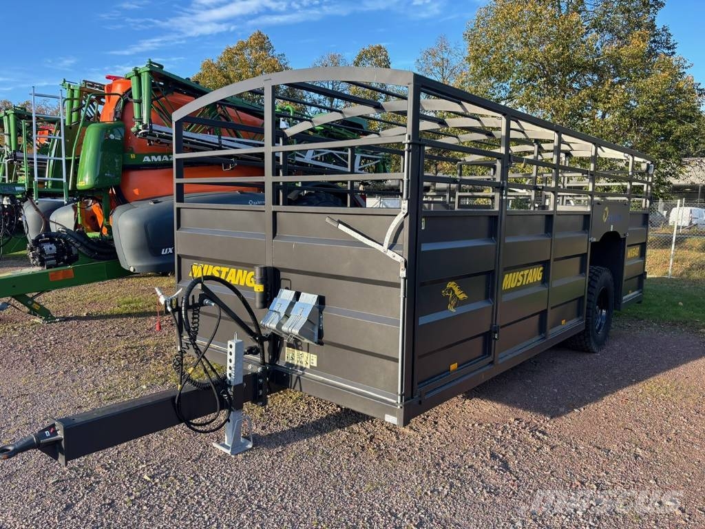 Mustang MA 640 Djurtransport Kitos priekabos