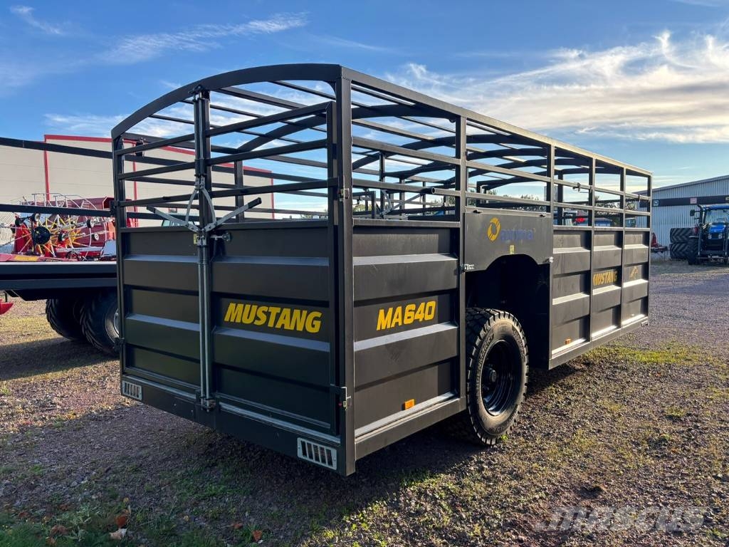 Mustang MA 640 Djurtransport Kitos priekabos