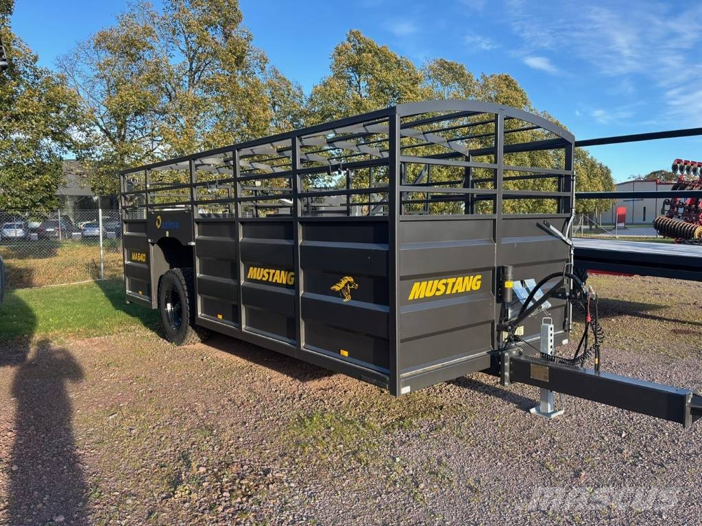 Mustang MA 640 Djurtransport Kitos priekabos