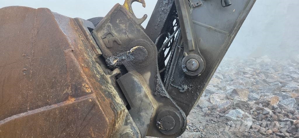 Volvo EC 300 EL حفارات زحافة