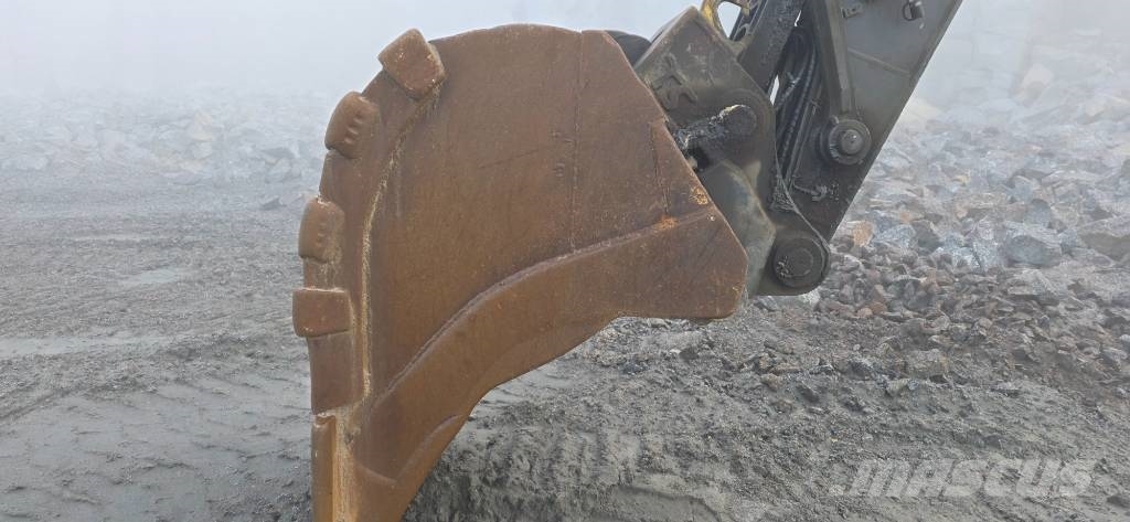Volvo EC 300 EL حفارات زحافة
