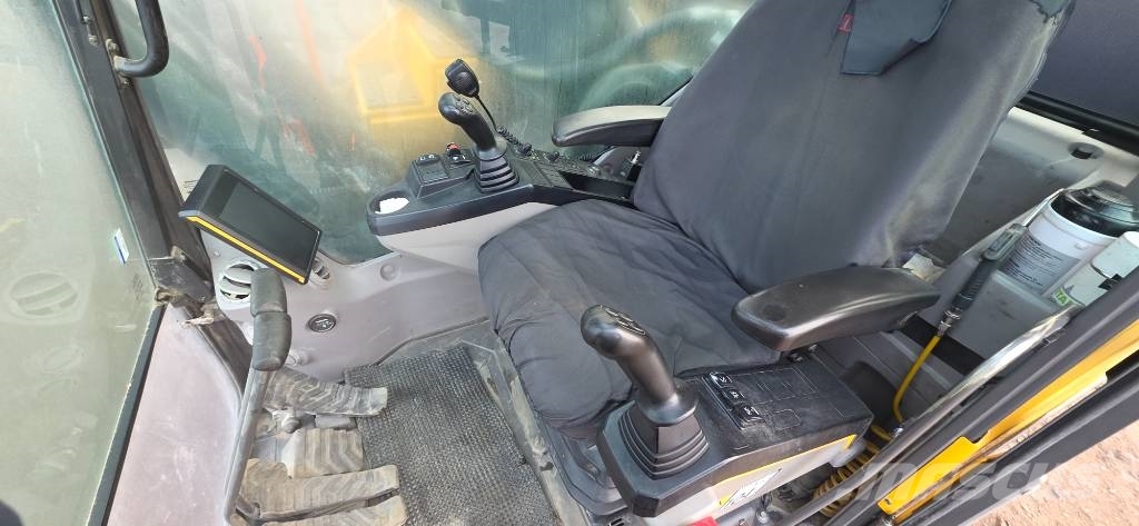 Volvo EC 300 EL حفارات زحافة