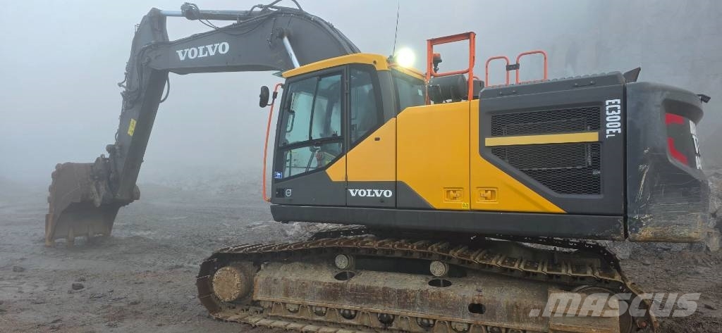 Volvo EC 300 EL حفارات زحافة