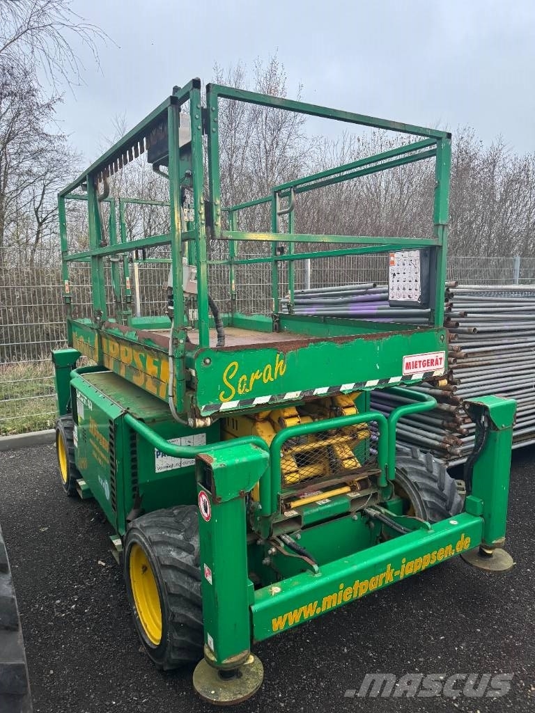 SkyJack SJ 6826 RT Schaarhoogwerkers