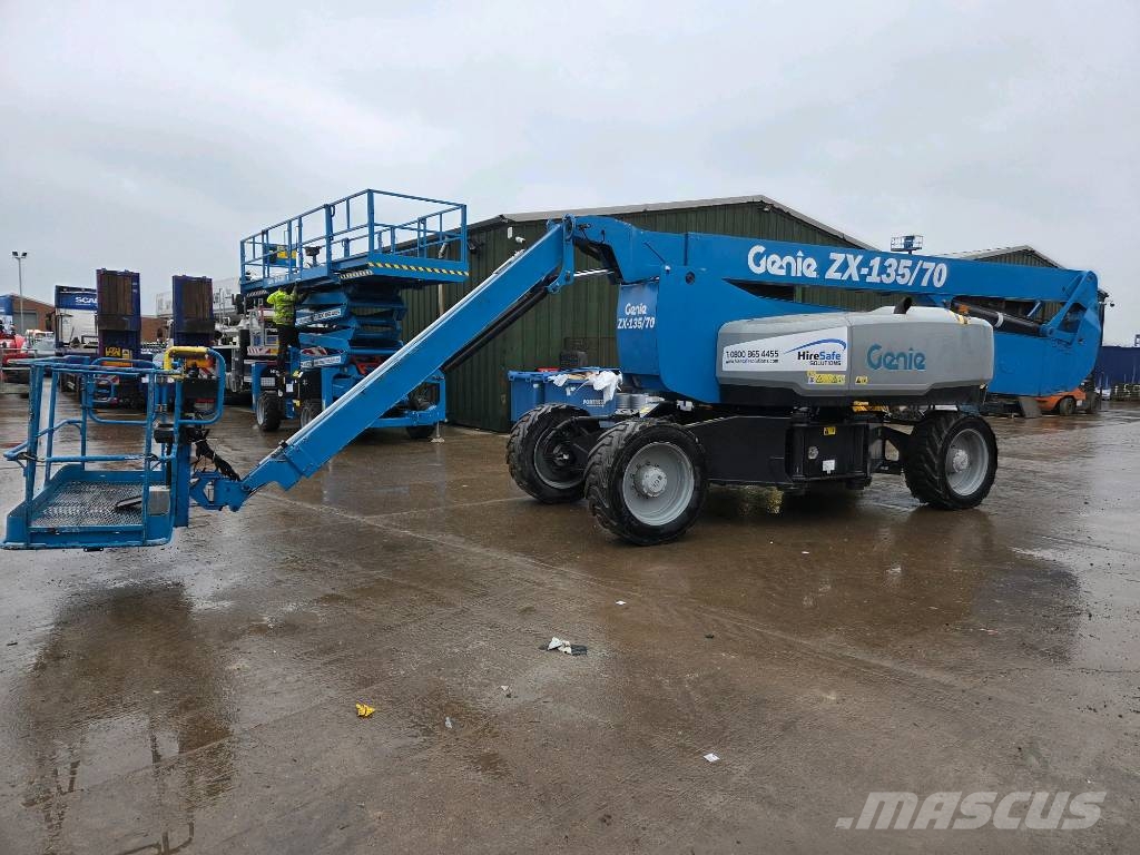 Genie ZX 135/70 曲臂高空工作平台