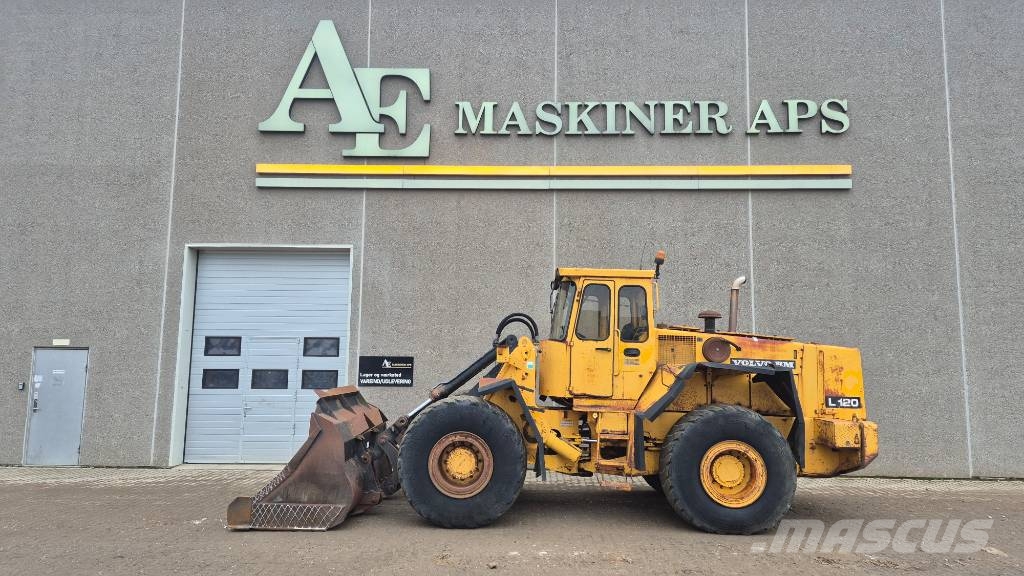 Volvo L 120 Radlader