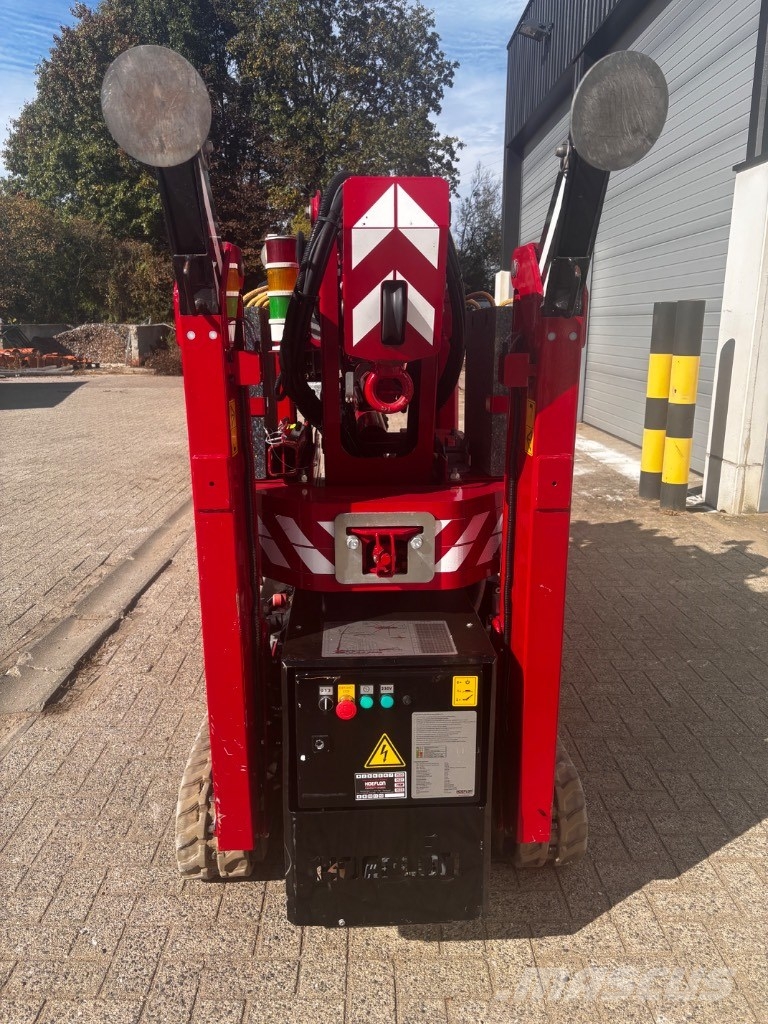 Hoeflon C 6 رافعات مجنزرة