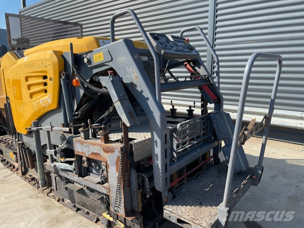 Vögele SUPER 800-3I Asfaldilaoturid