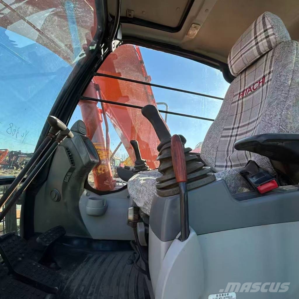 Hitachi zx130 Bageri gusjeničari