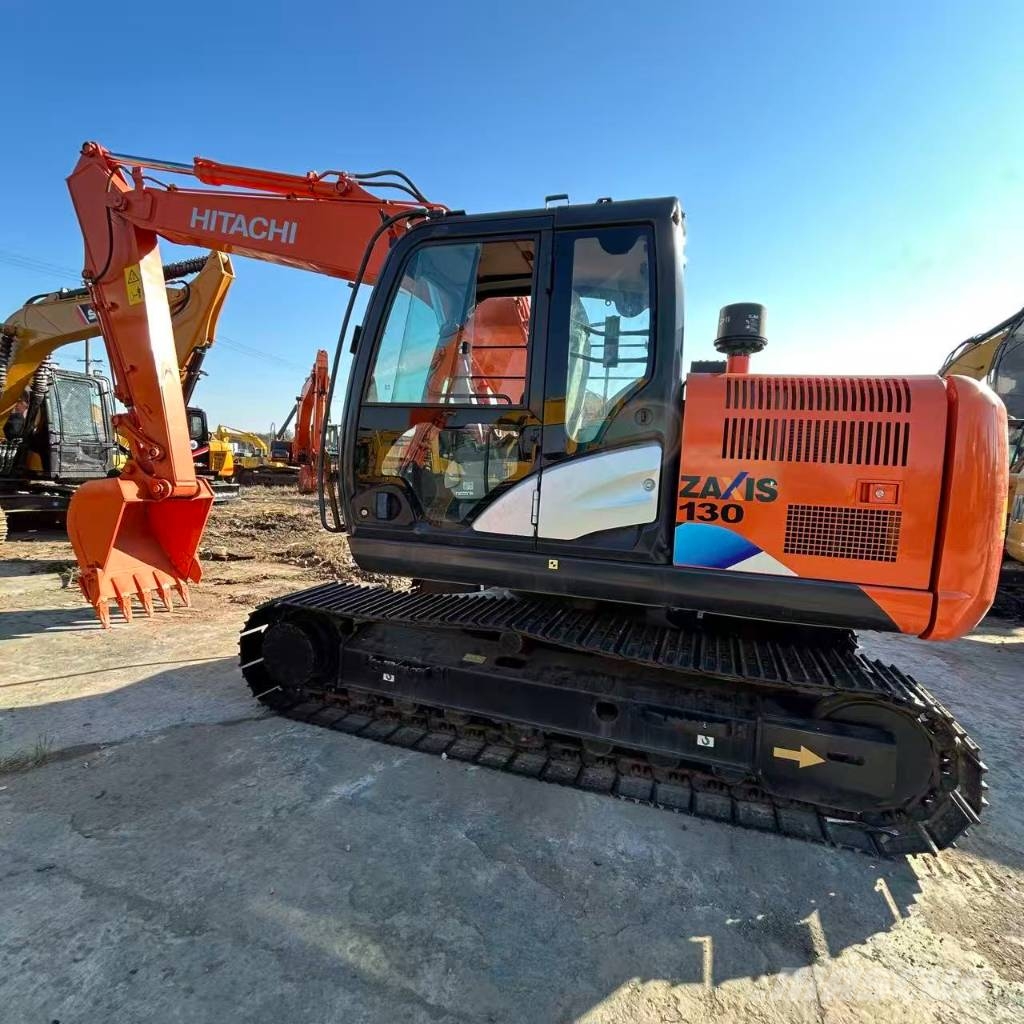 Hitachi zx130 Bageri gusjeničari