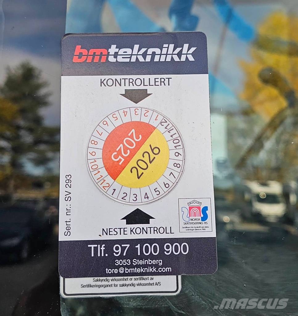 Hyundai Robex 380 LC-9 Гусеничні екскаватори
