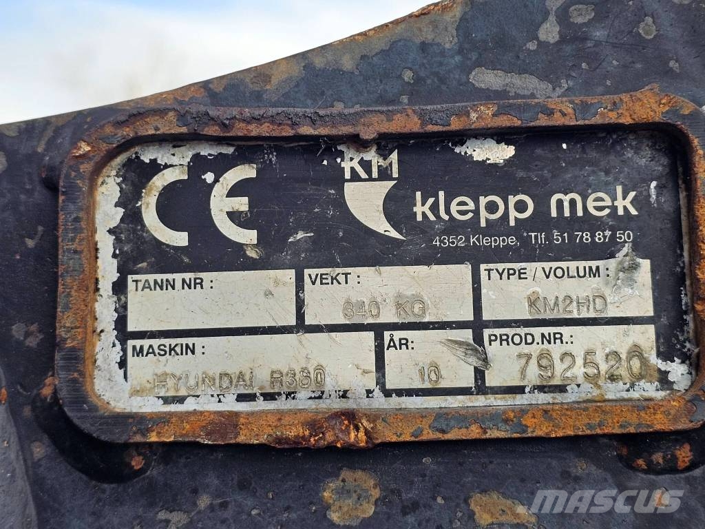 Hyundai Robex 380 LC-9 Гусеничні екскаватори