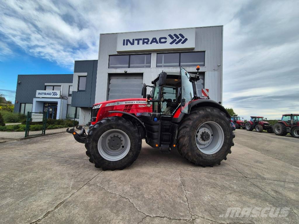Massey Ferguson 8740S EXCLUSIVE DYNA-VT Traktori