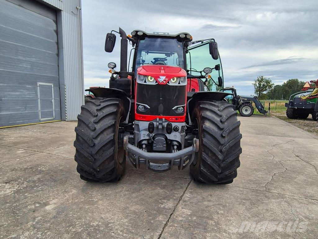 Massey Ferguson 8740S EXCLUSIVE DYNA-VT Traktori