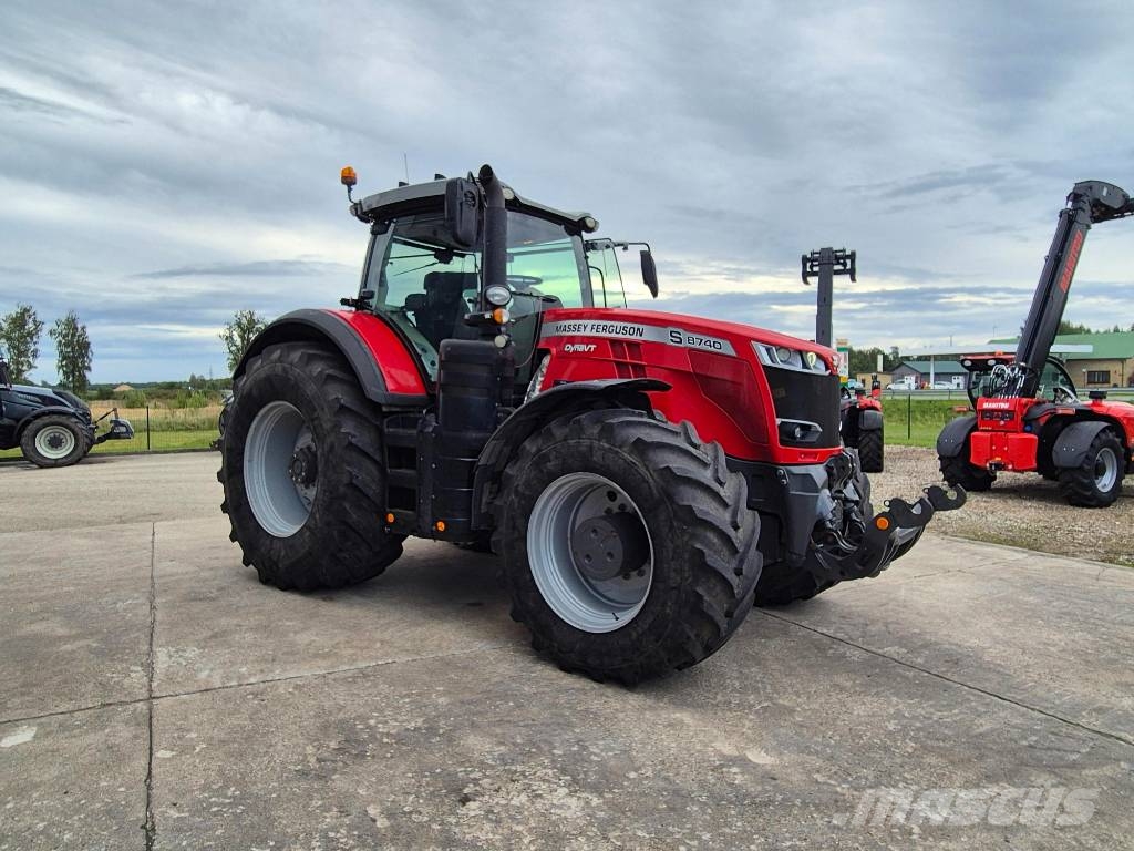 Massey Ferguson 8740S EXCLUSIVE DYNA-VT Traktori