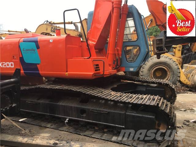 Hitachi EX 200 Telakaivukoneet