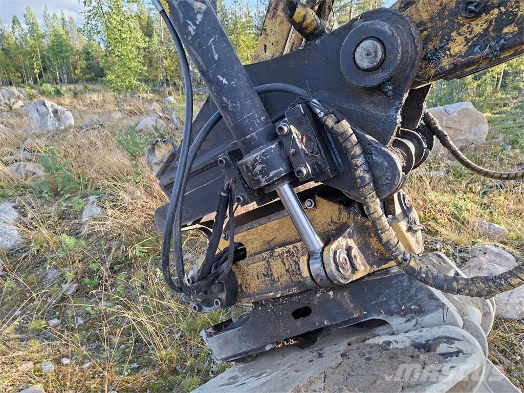New Holland E260CSR Roomikekskavaatorid