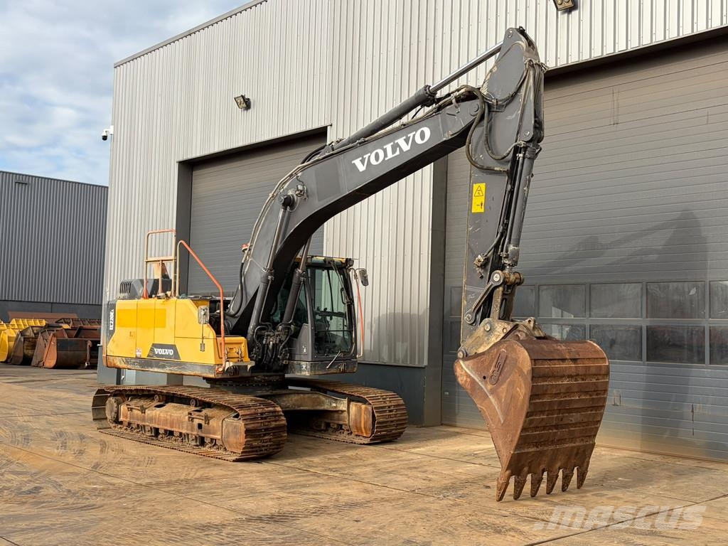Volvo EC220EL Excavadoras sobre orugas