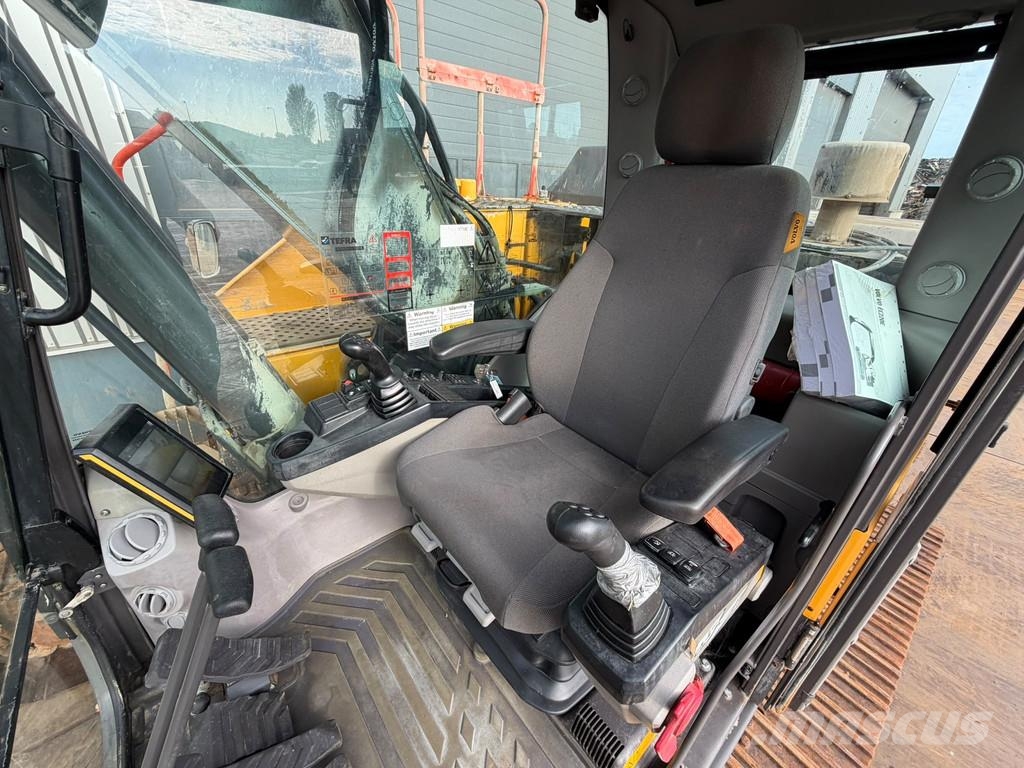 Volvo EC220EL Excavadoras sobre orugas