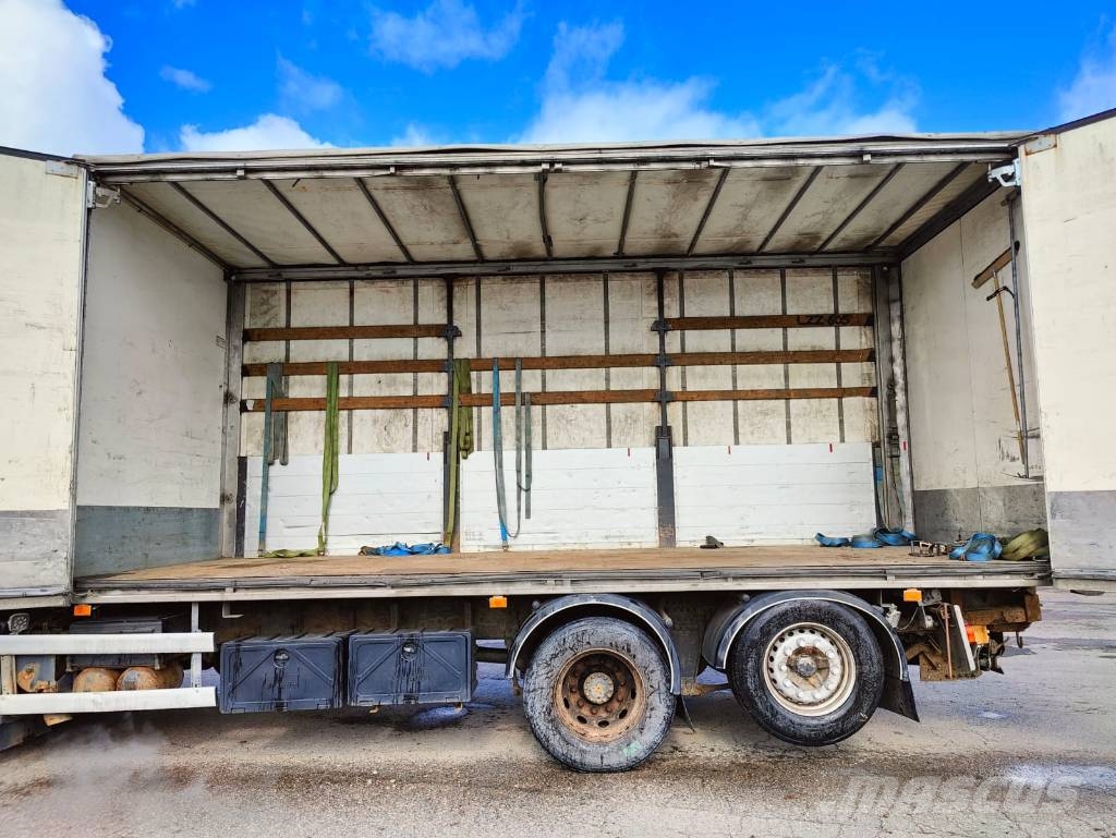 Volvo FH 13 500 Camiones con caja de remolque