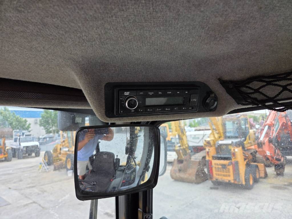 CAT 427 F 2 Εκσκαφείς Φορτωτές τύπου JCB