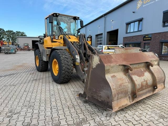 Volvo L 70 F 輪胎式裝載機