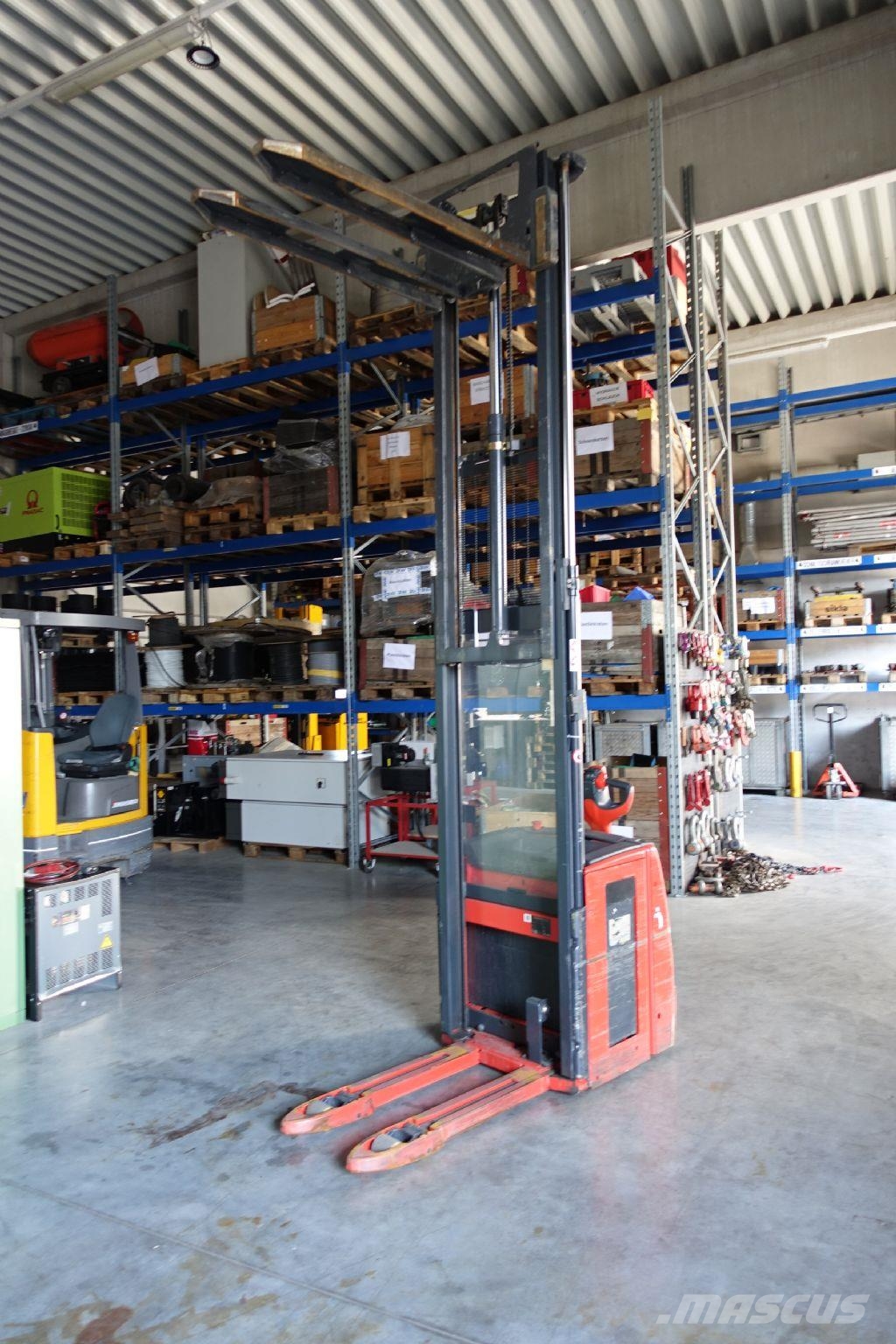 Linde L 16 行走控制式堆積機