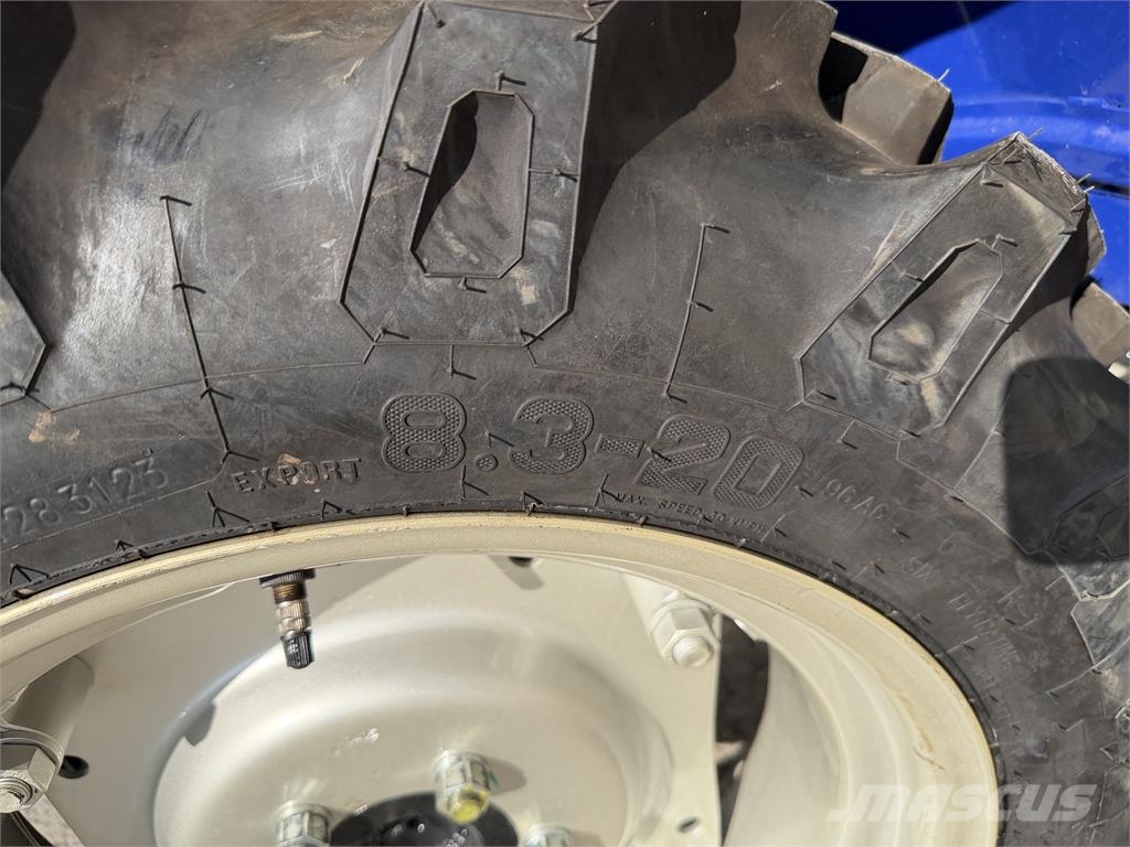 VIN 2FM - Malotraktor FARMTRAC 26 4x4 hydraulika 3-val 两轮拖拉机播种机