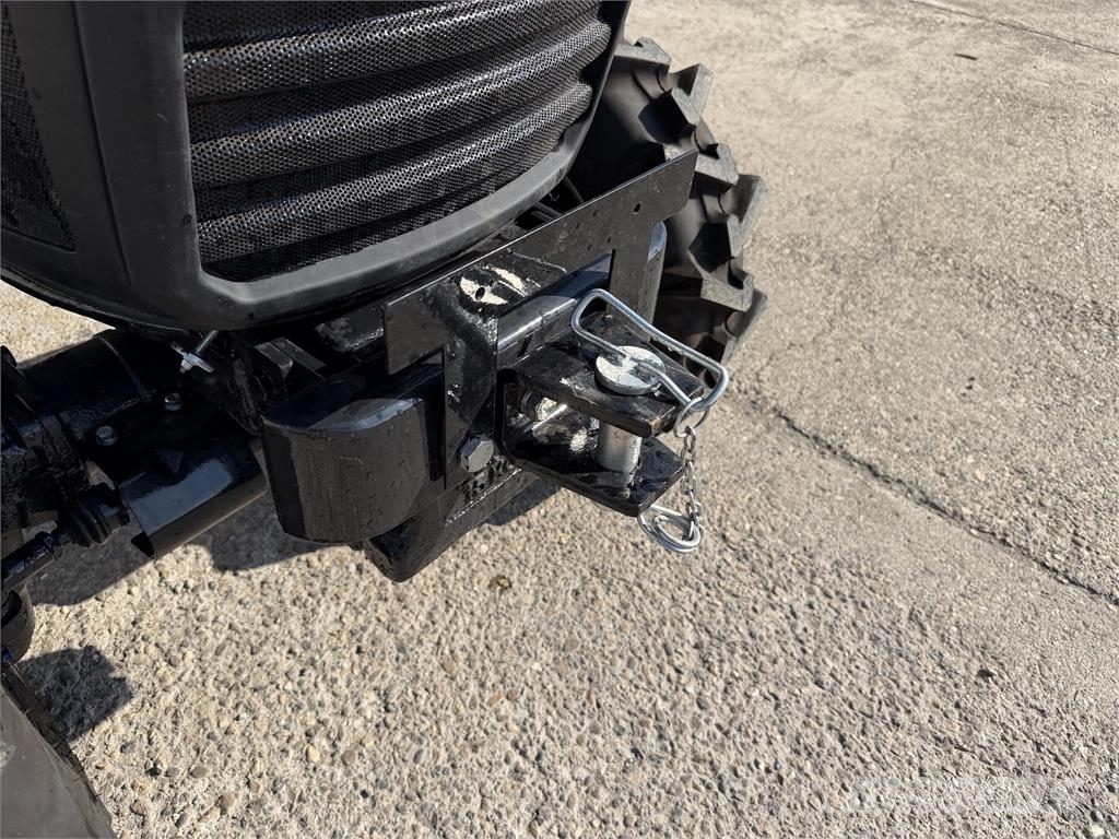 VIN 2FM - Malotraktor FARMTRAC 26 4x4 hydraulika 3-val 两轮拖拉机播种机