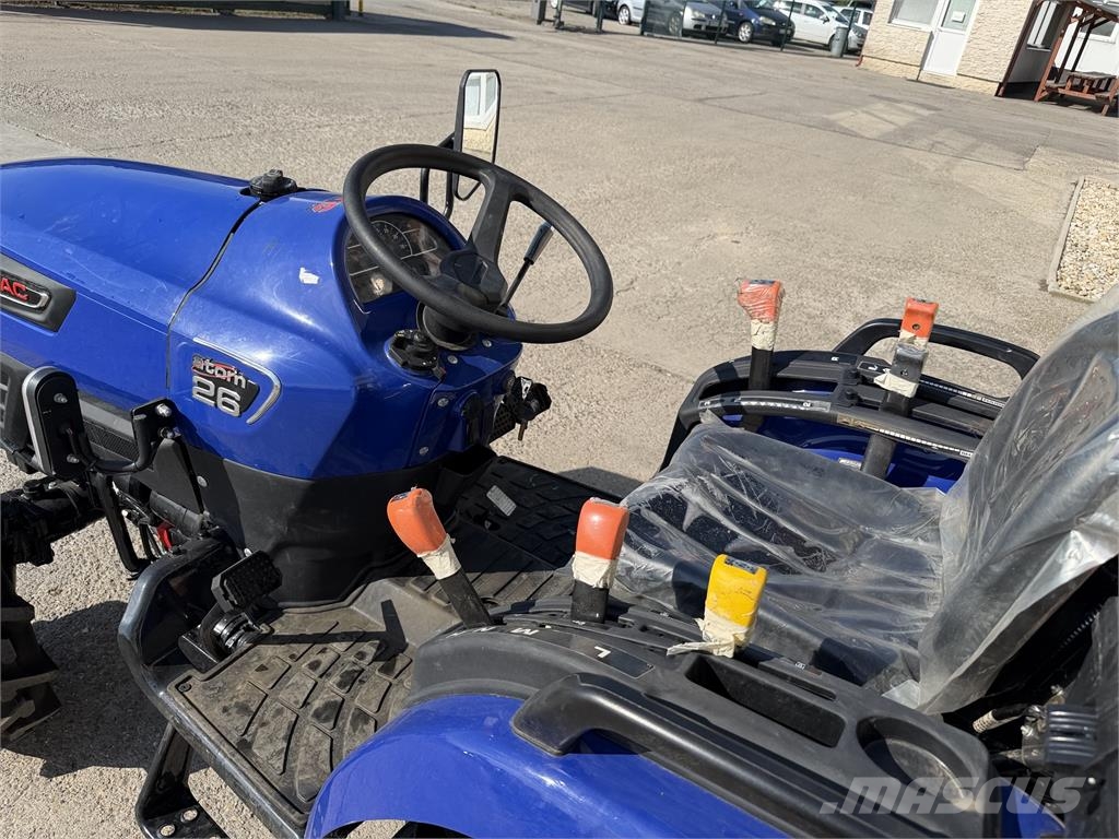 VIN 2FM - Malotraktor FARMTRAC 26 4x4 hydraulika 3-val 两轮拖拉机播种机