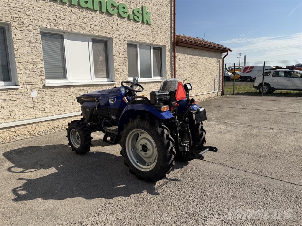 VIN 2FM - Malotraktor FARMTRAC 26 4x4 hydraulika 3-val 两轮拖拉机播种机