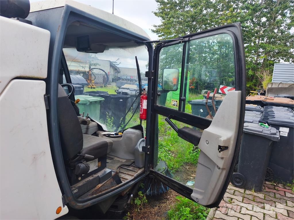 Johnston 142A 101T SWEEPERS Citi