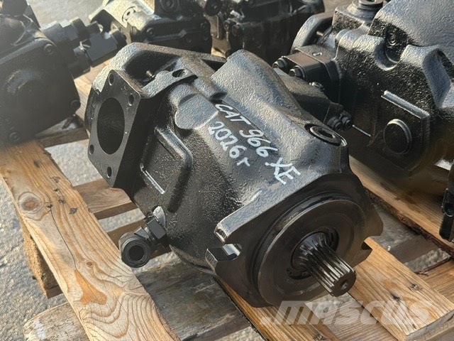 CAT 966 X USED HYDRAULIC PUMPMFIRE DEMAGED Hydraulik
