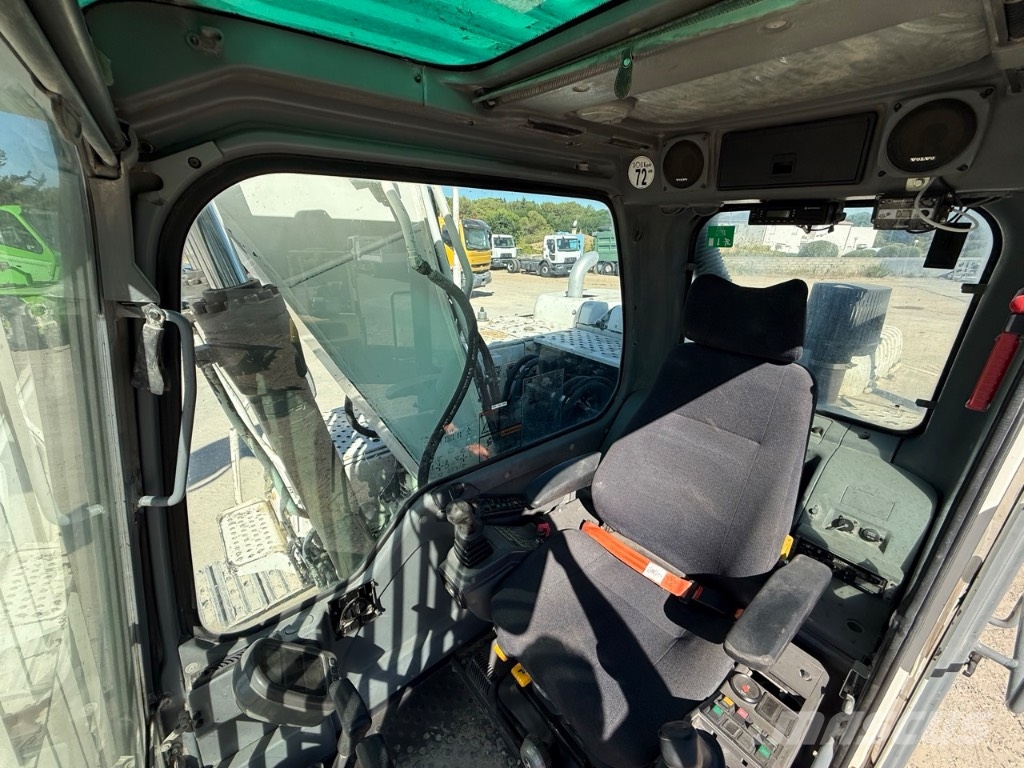 Volvo EC 140 B LC 大型油圧ショベル12t以上(パワーショベル・ユンボ)