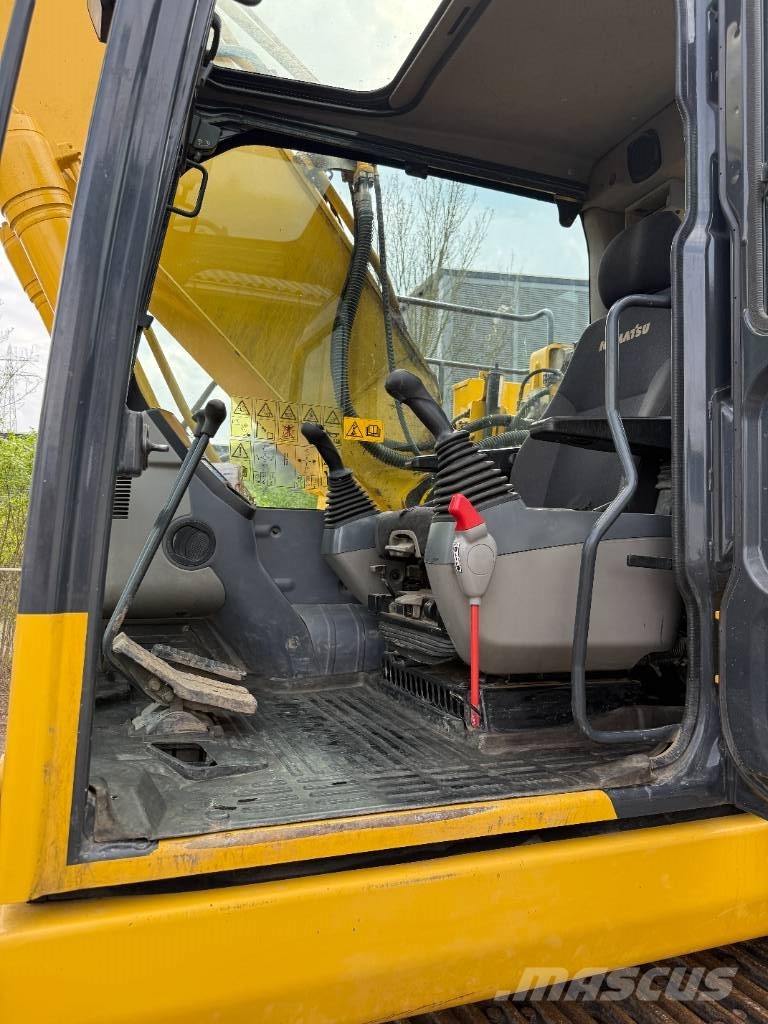 Komatsu HB 215 LC2 Rupsgraafmachines