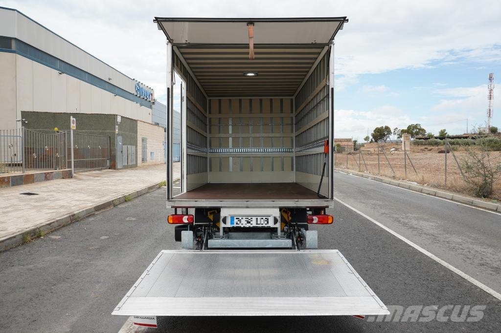 Nissan CABSTAR ***RESERVADO*** شاحنات مسطحة/مفصلية الجوانب