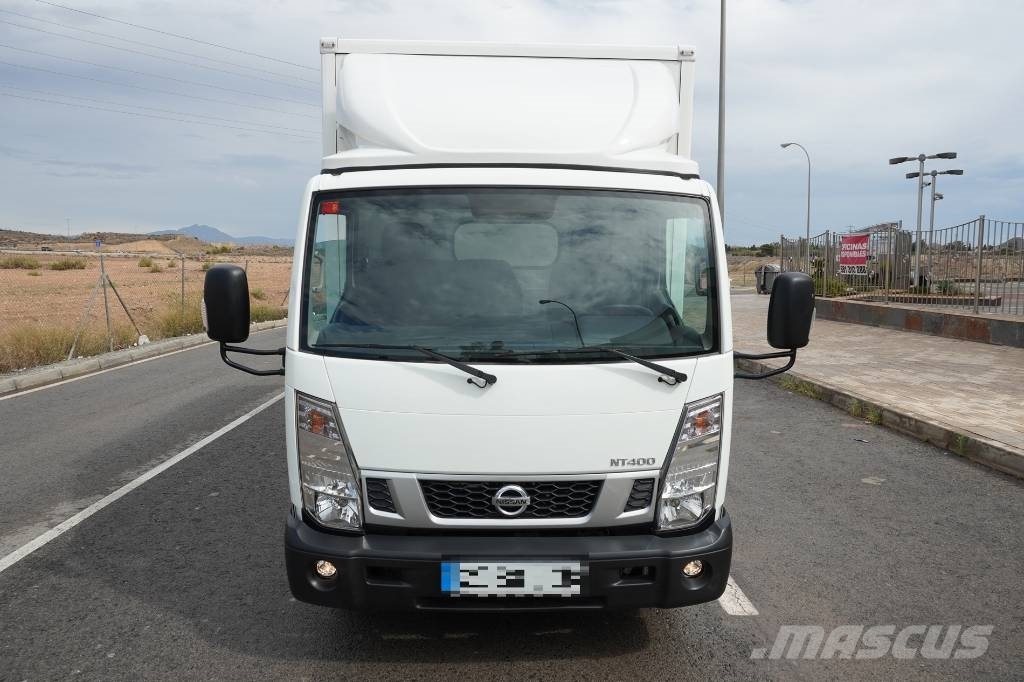 Nissan CABSTAR ***RESERVADO*** شاحنات مسطحة/مفصلية الجوانب
