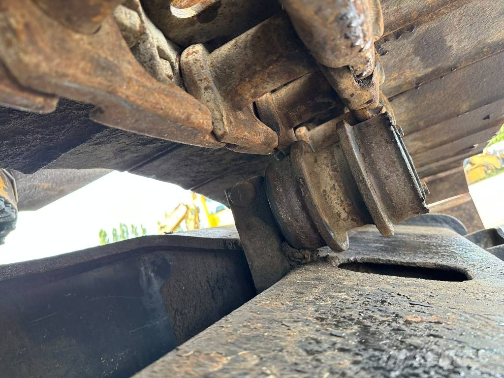 CAT 325BL Telakaivukoneet