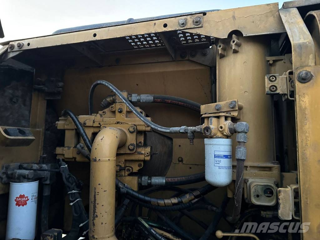 CAT 325BL Telakaivukoneet