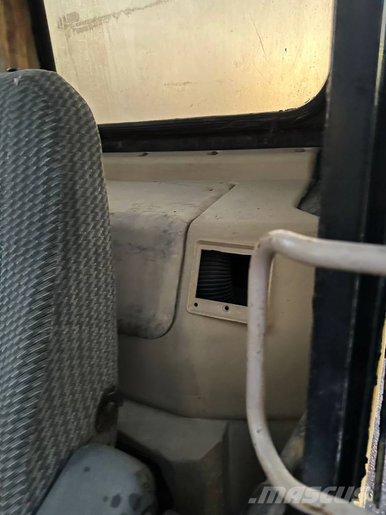 CAT 325BL Telakaivukoneet